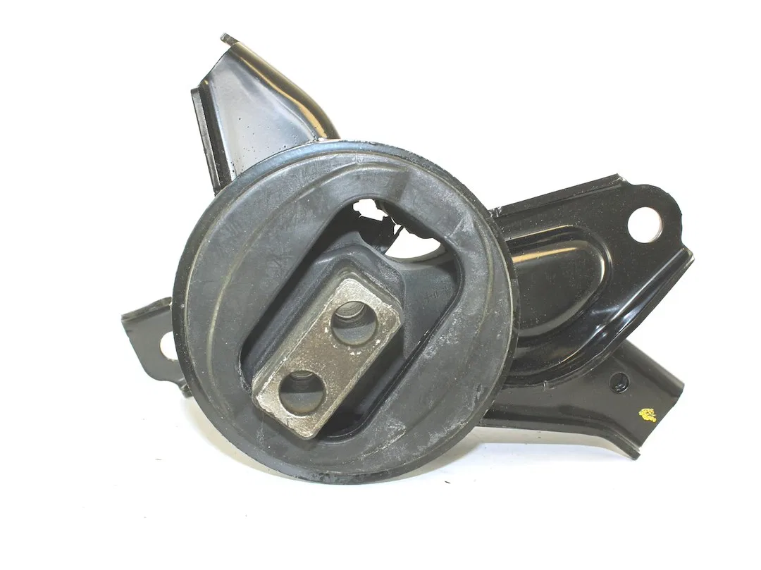 A7197 – DEA PRODUCTS Auto Trans Mount, OE Replacement Painted Steel And Rubber